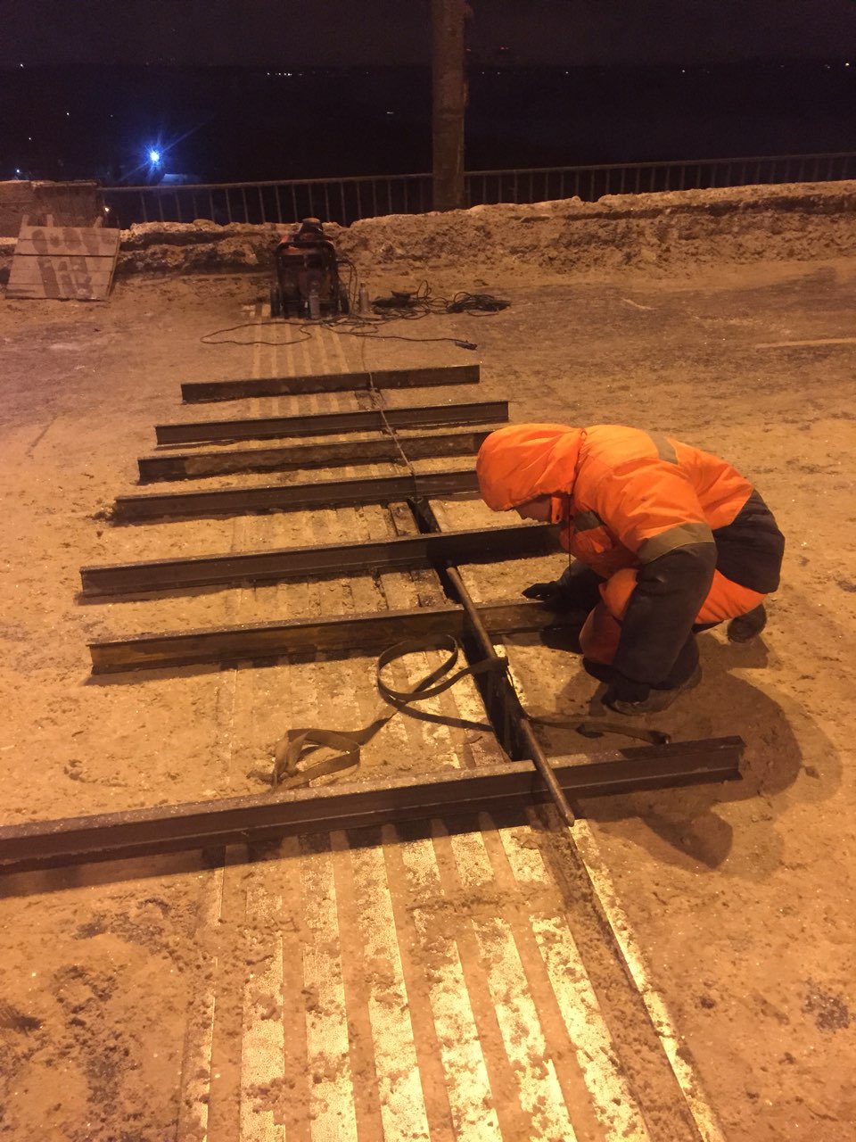 На Мызинском мосту начались ремонтные работы (ФОТО) - фото 1
