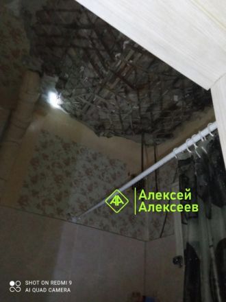 Квартиру затопило кипятком из-за обрушения потолка в Дзержинске - фото 1