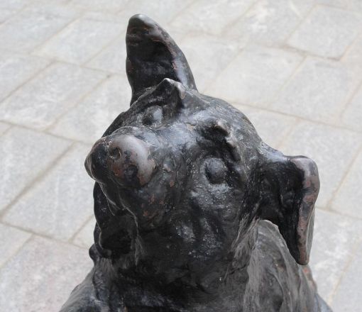 Скульптура собачки вернулась на Большую Покровскую (ФОТО) - фото 3