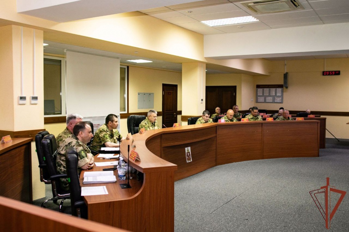 Расширенное заседание военного совета Приволжского округа Росгвардии состоялось в Нижнем Новгороде - фото 1