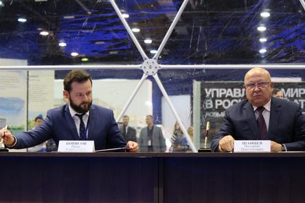 Ряд соглашений на 27 млрд рублей подписан на бизнес-саммите в Нижнем Новгороде