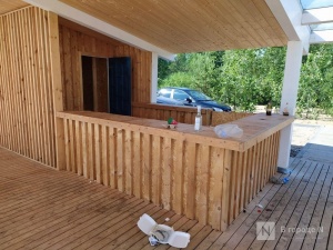 Вандалы планомерно уничтожают благоустройство на Гребном канале