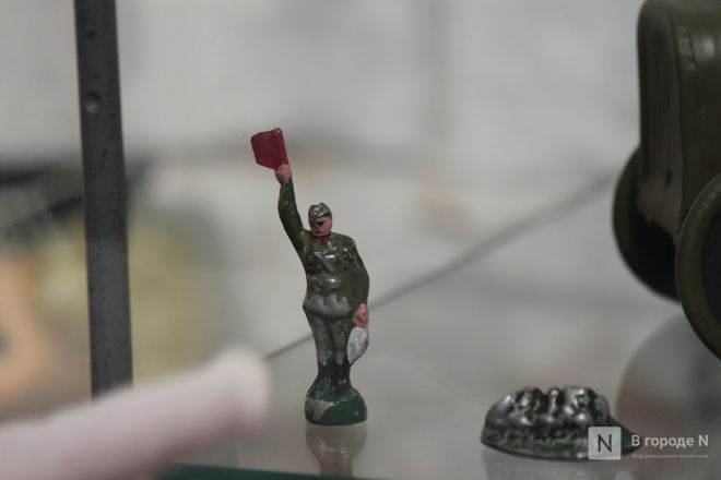 Война в детских игрушках: фоторепортаж с новой выставки в Нижнем Новгороде - фото 52