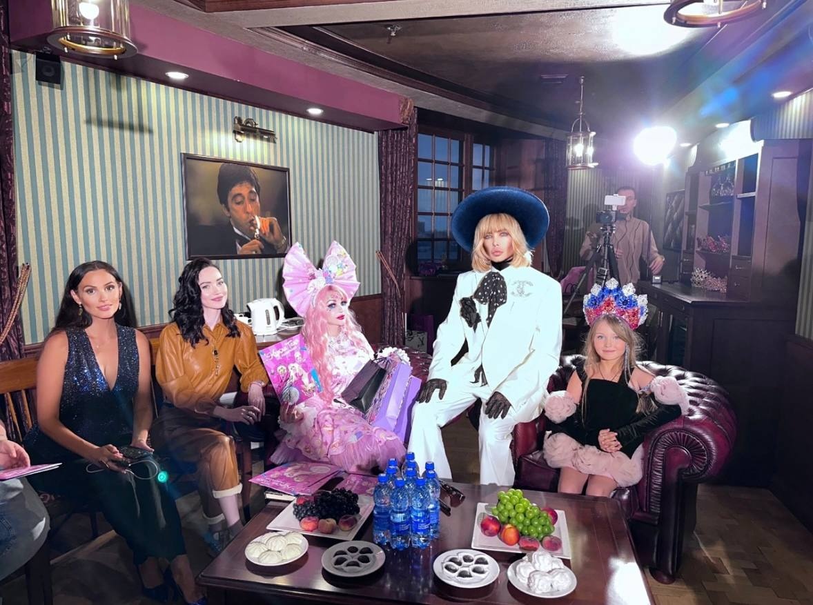 &laquo;Мечтаю сняться в Париже&raquo;. Милое интервью с 9-летней нижегородкой, которая завоевала Гран-при на конкурсе красоты в Сочи - фото 4