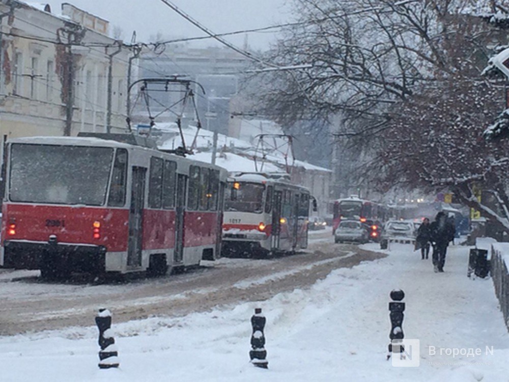 Движение пяти трамваев и двух троллейбусов приостановилось в Нижнем Новгороде