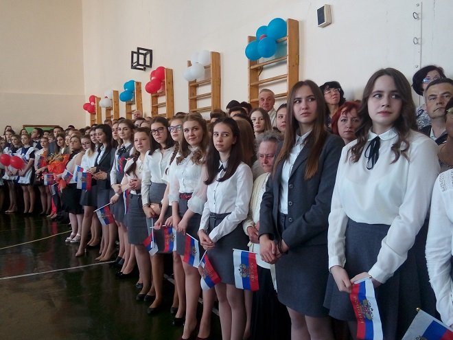 Свыше 5,5 тысячи 11-классников Нижнего Новгорода услышат последний звонок в этом году - фото 1