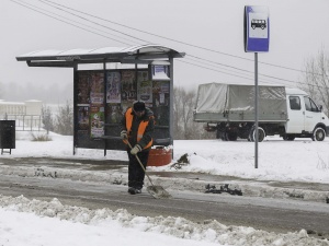 Более 200 машин убирали нижегородские дороги от снега минувшей ночью