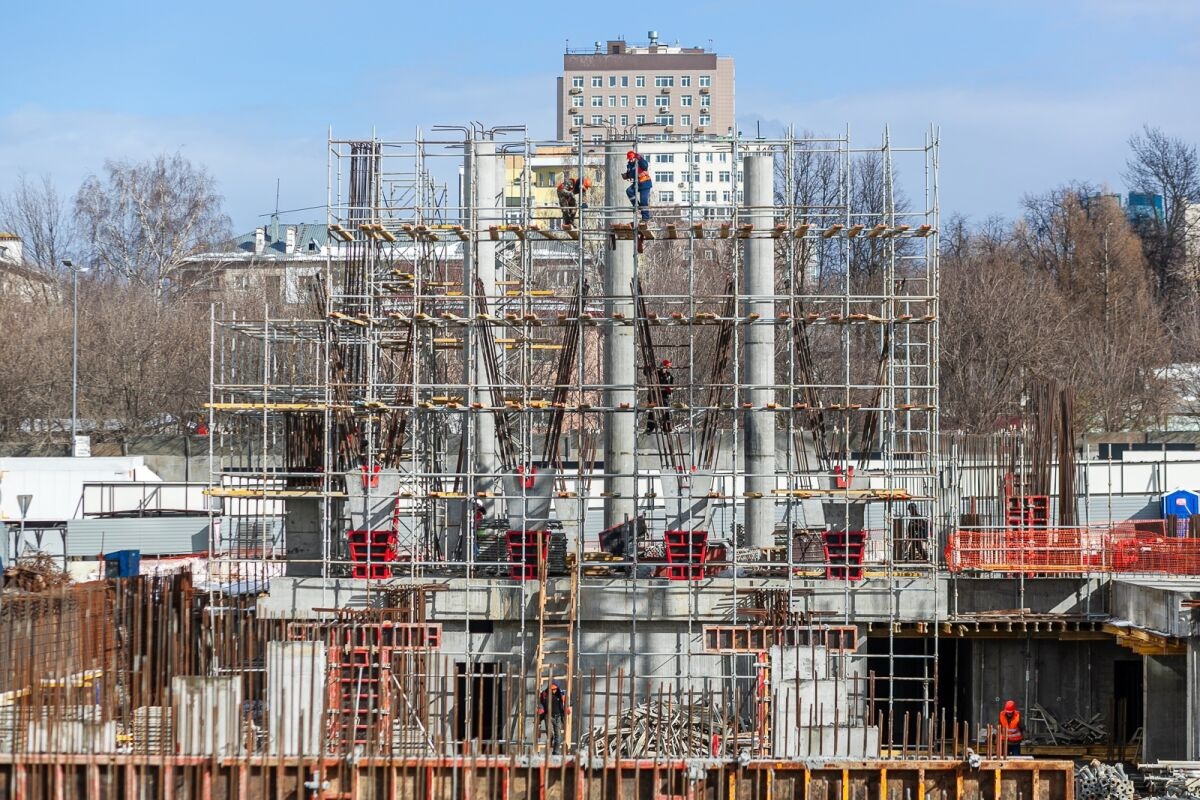 Нижегородцам рассказали о ходе строительства &laquo;Дома на ножках&raquo; на Одесской - фото 1