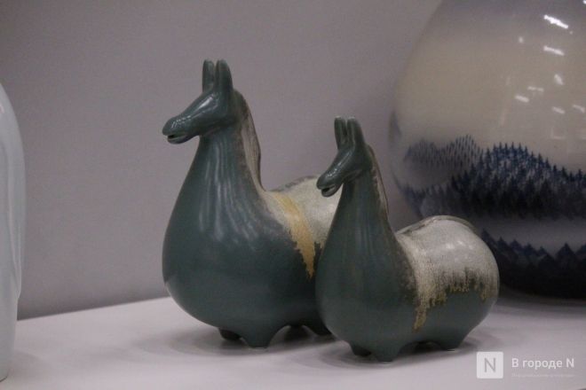 Фоторепортаж: выставка &laquo;АРТ МИР &mdash; 2026&raquo; открылась в Нижнем Новгороде - фото 95