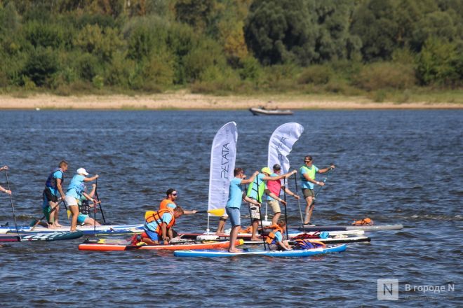 75 яхт и более 500 сапов вышли на Волгу в Нижнем Новгороде в День города - фото 50