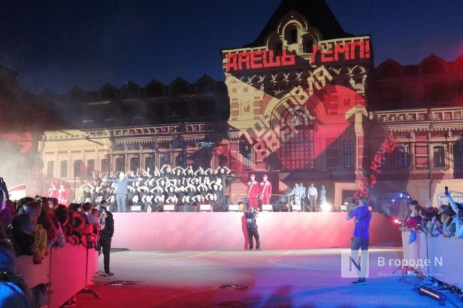 Иммерсивное шоу в постановке Ильи Авербуха состоялось в день 200-летия Нижегородской ярмарки - фото 58