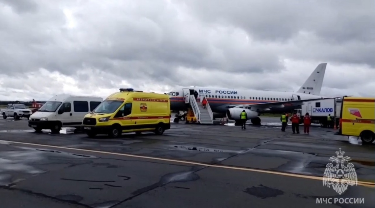 Четверых пострадавших про пожаре детей доставили спецбортом в Нижний Новгород - фото 1