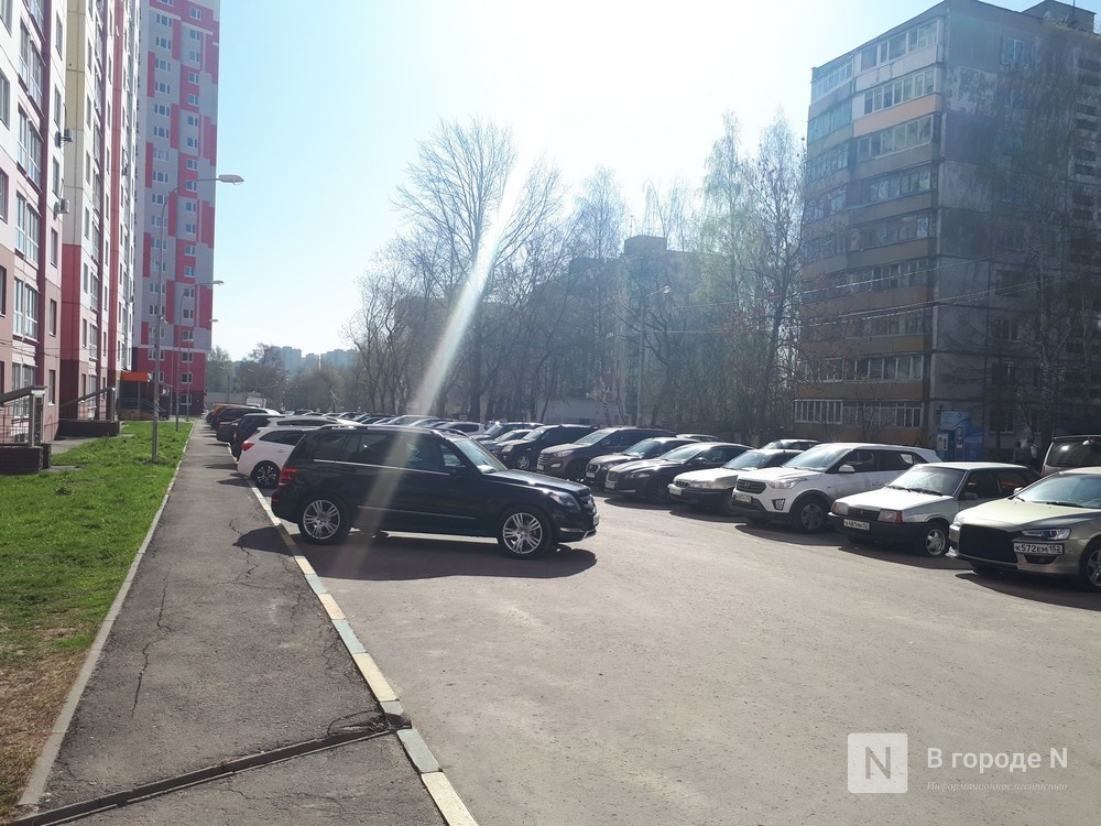 Нижегородцев предупредили о штрафах за &laquo;самозахват&raquo; парковок у жилых домов - фото 1