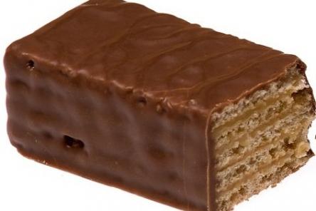 Трансжиры и никакого шоколада: лишь один вафельный торт прошел проверку Росконтроля