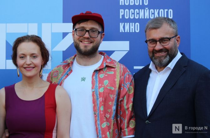Знаменитости здесь: фоторепортаж с открытия &laquo;Горький fest&raquo; в Нижнем Новгороде - фото 64