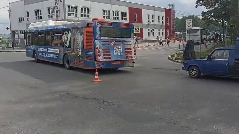 Автобус сбил мужчину на автовокзале в Нижнем Новгороде - фото 1