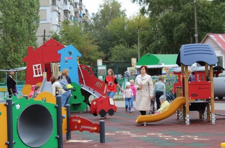 Сто детских площадок появятся в Нижнем Новгороде