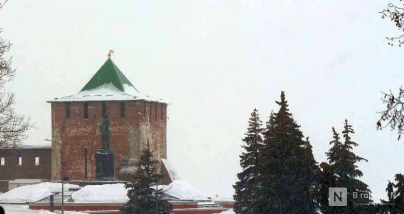 Снежный циклон &laquo;Валли&raquo; обрушился на Нижний Новгород: фоторепортаж - фото 53