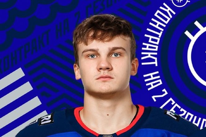 Нижегородское &laquo;Торпедо&raquo; продлило контракт с форвардом Крутовым - фото 1