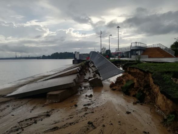 Благоустроенная пристань частично разрушилась в Чкаловске - фото 3