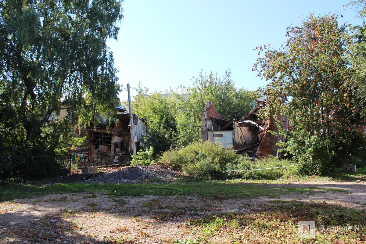 Старинные дома и современное искусство: как выглядит и чем привлекает Грузинский квартал в Нижнем Новгороде - фото 55